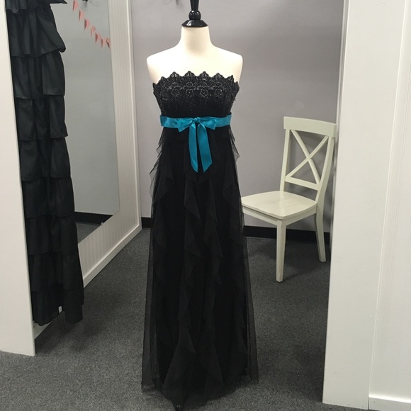 Blondie Nites Dresses & Skirts - Prom dress